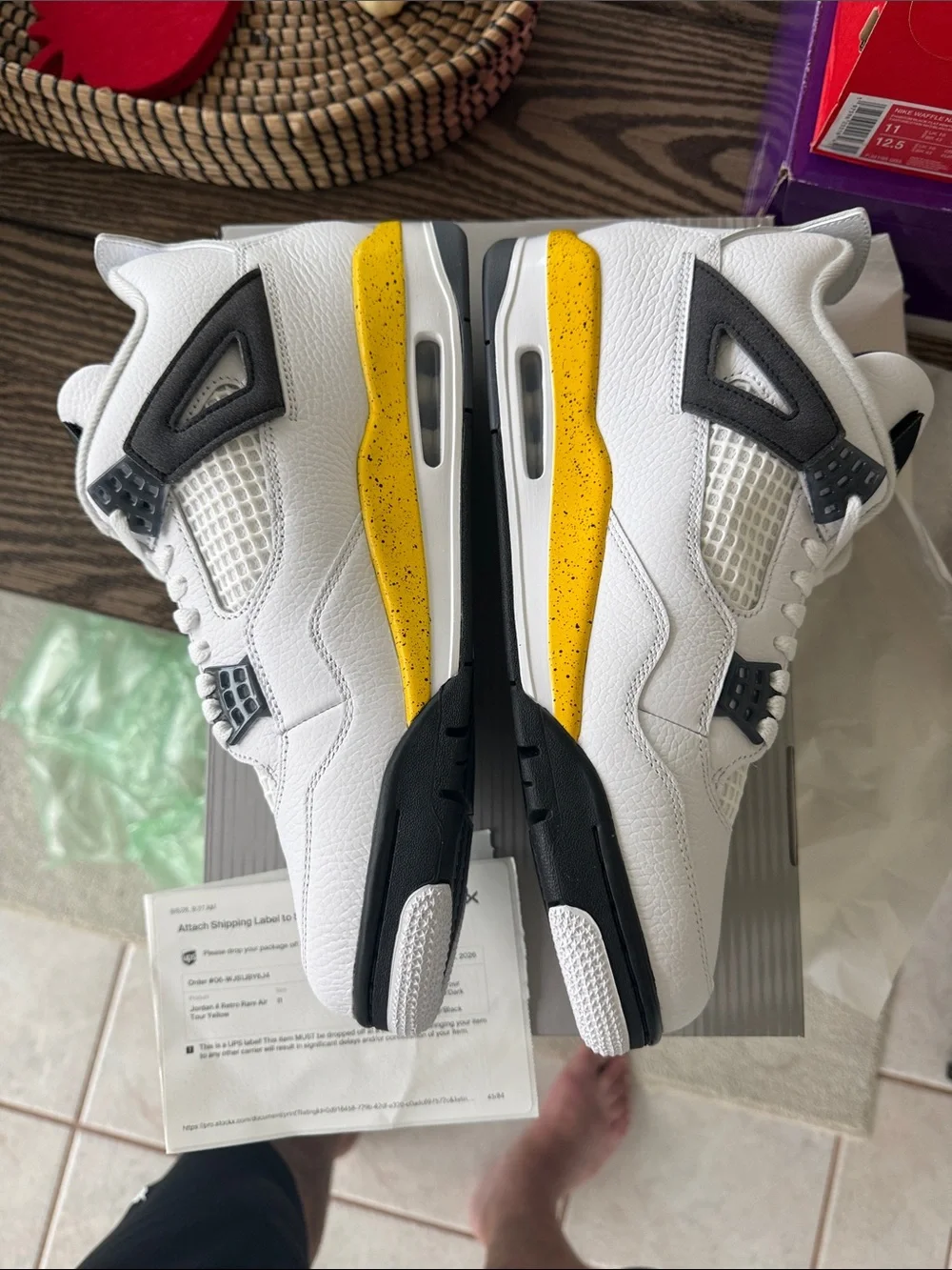 Jordan 4